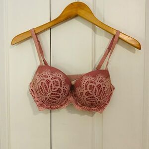 Victoria’s Secret Pink Lace Dream Angels  Lined Demi Cup Underwire Bra Size 32DD
